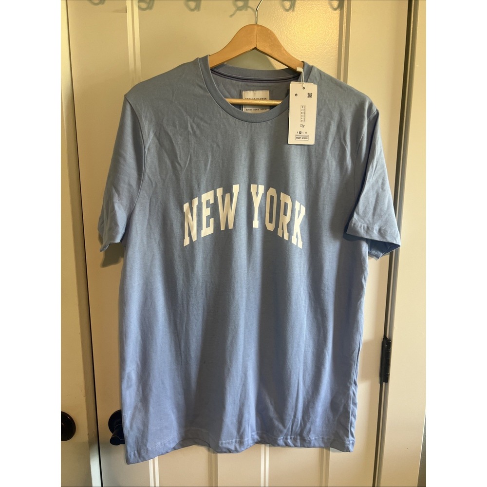 NWT Denim & Flower Ricky Singh Blue Short Sleeve T-Shirt Medium